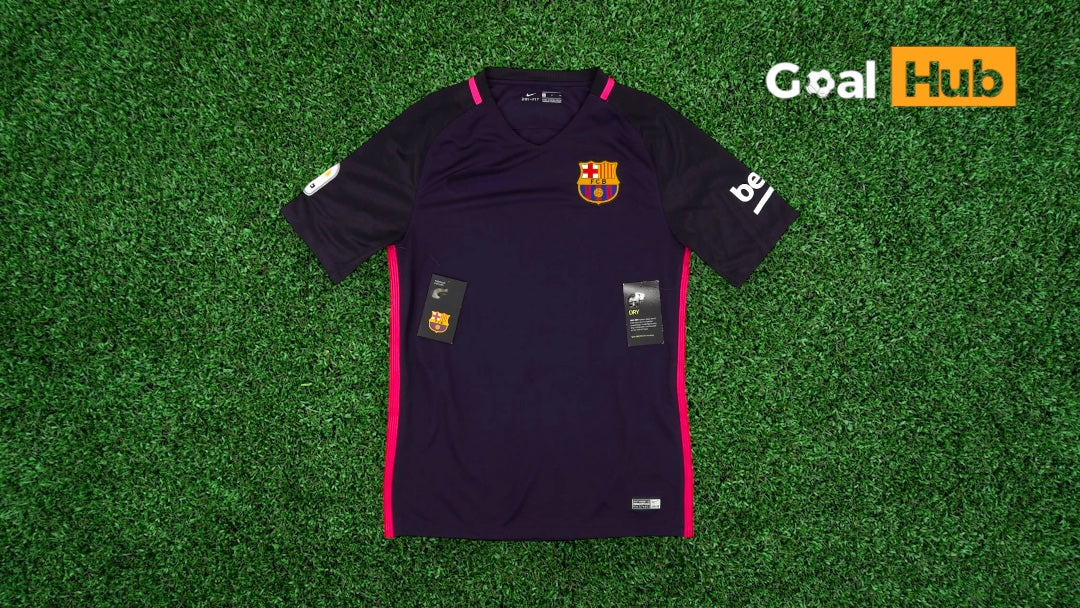 FC Barcelona 16-17 Away