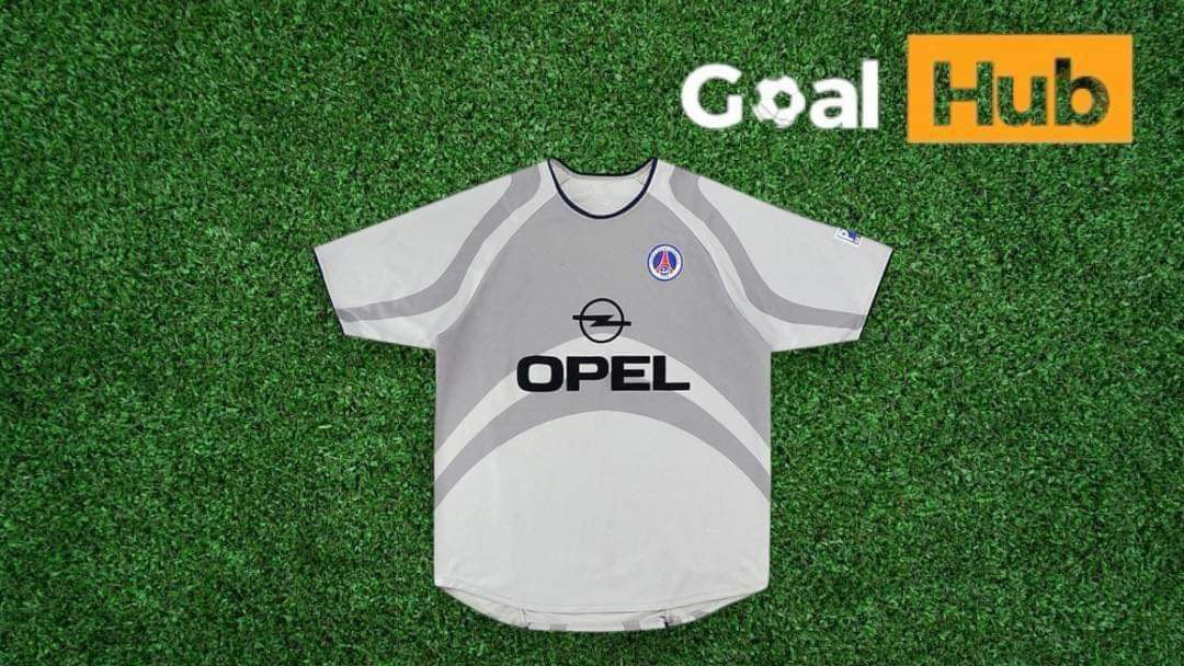 Paris Saint-Germain 2001-02 Away